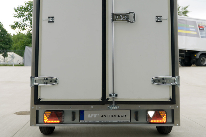Задний фонарь Fristom FT-270 LED 6 функций правый