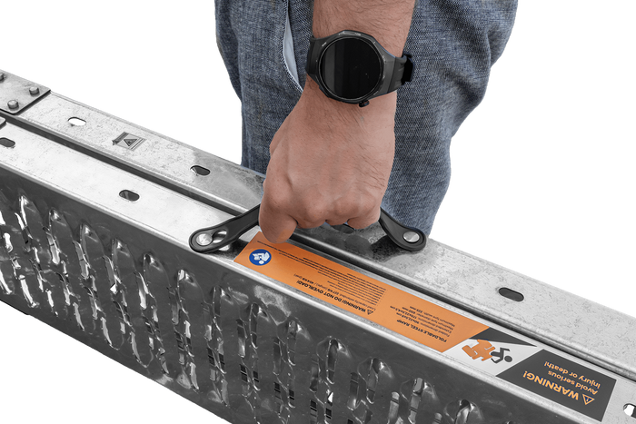 UNITRAILER ALR004 salokāmas tērauda rampas piekabēm 170 cm 454 kg 2 gabalu komplekts